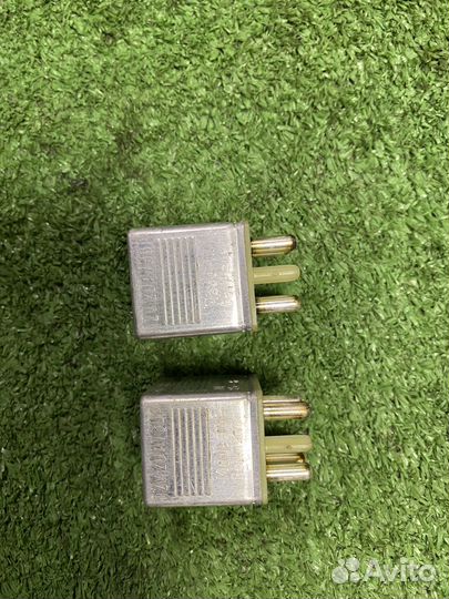 Реле Mercedes-Benz w140