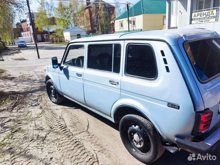 LADA 4x4 (Нива) 1.7 МТ, 2004, 135 000 км