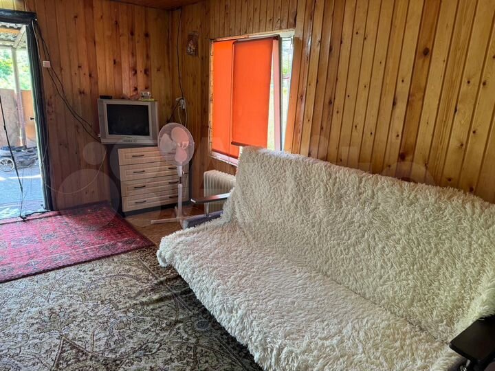 Дача 30 м² на участке 10 сот.