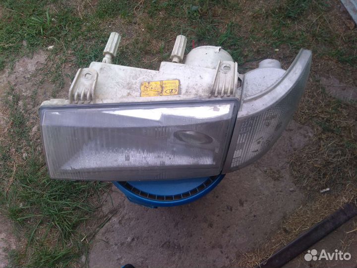 Фара левая 2110