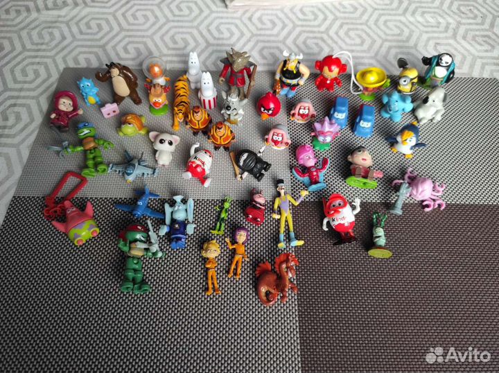 Игрушки киндер разные серии