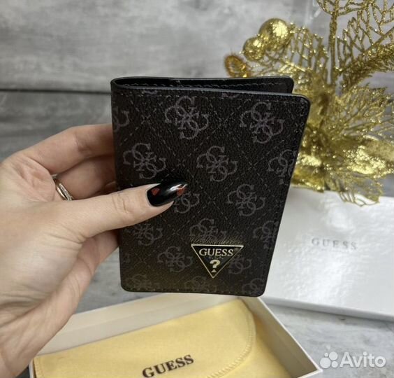 Обложка на паспорт Guess