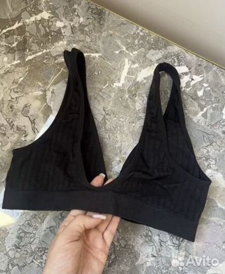 Леггинсы и топ спортивный