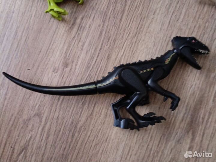 Динозавры jurassic world