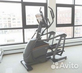 Эллиптический тренажер matrix E30XIR 2021