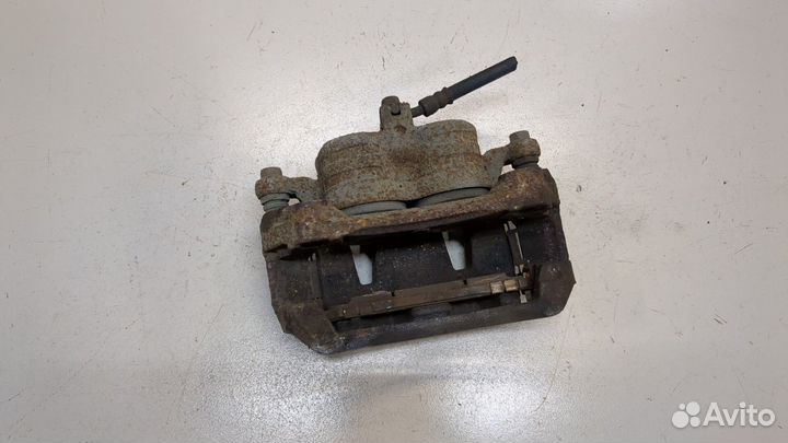 Суппорт правый передний Nissan Leaf 2017, 2018