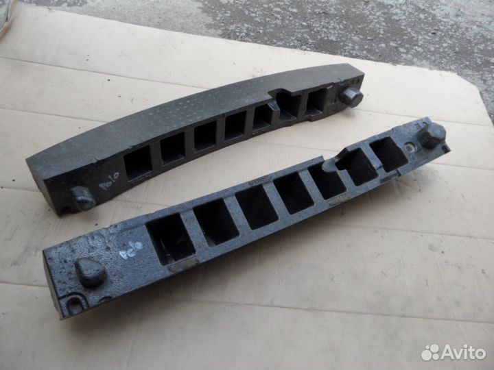 Volkswagen polo sedan абсорбер бампера задний