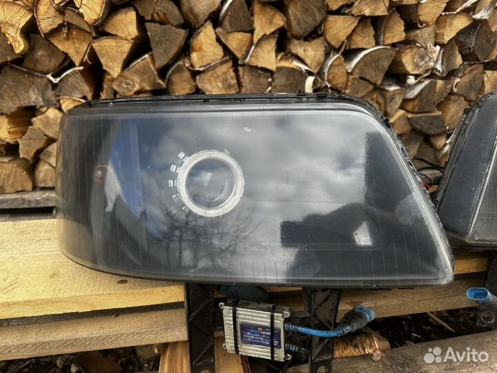Фары на volkswagen transporter t5