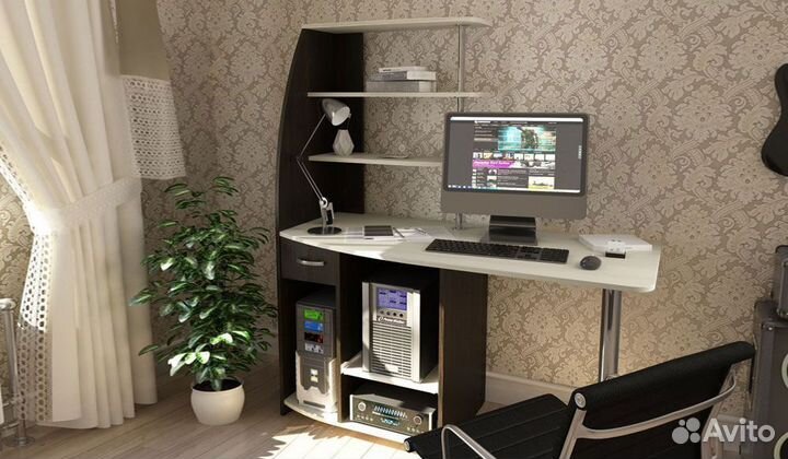 Компьютерный стол