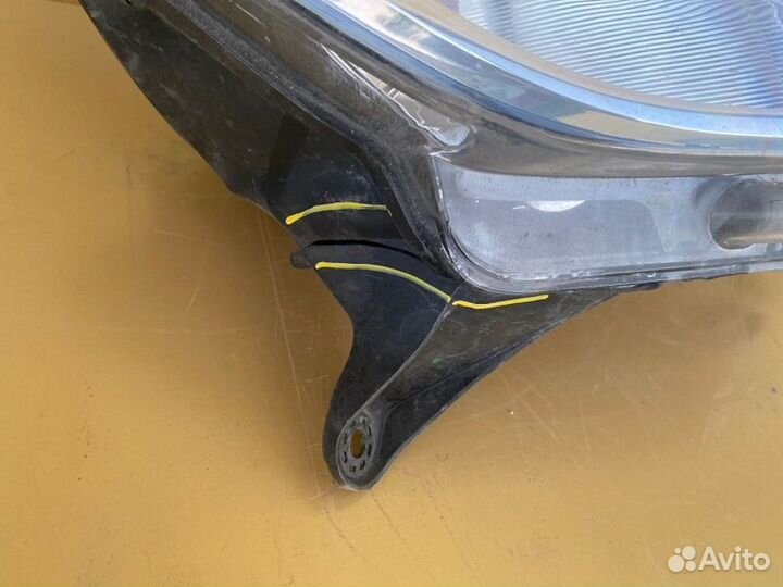 Фара галогеновая правая Renault Logan 2014-2018