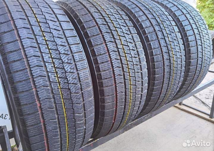 Bridgestone Blizzak VRX 225/50 R17 97V