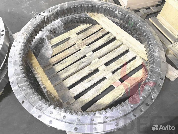 Поворотный круг Hyundai R290LC-9 81N8-00021