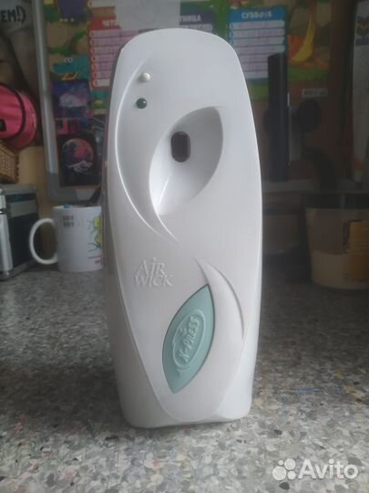 Автоматический распылитель освежителя воздуха