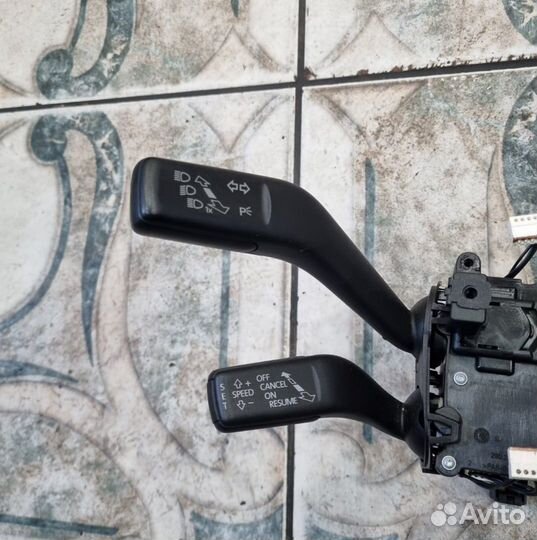 Подрулевой переключатель VW Passat CC, B6, B7