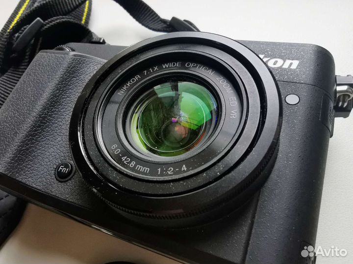 Фотоаппарат Nikon Coolpix P7800