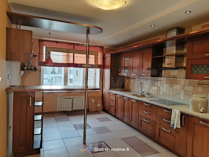 3-к. квартира, 127 м², 3/13 эт.