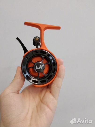 Катушка зимняя jig IT team dubna chilly sun, right