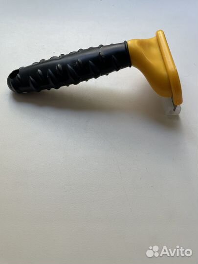 Щетка для кошек дешеддер