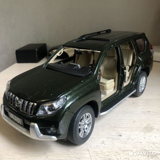 Toyota land cruiser prado 1:18