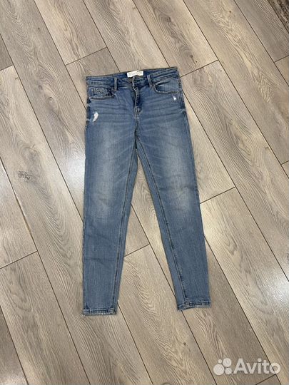 Джинсы stradivarius 38