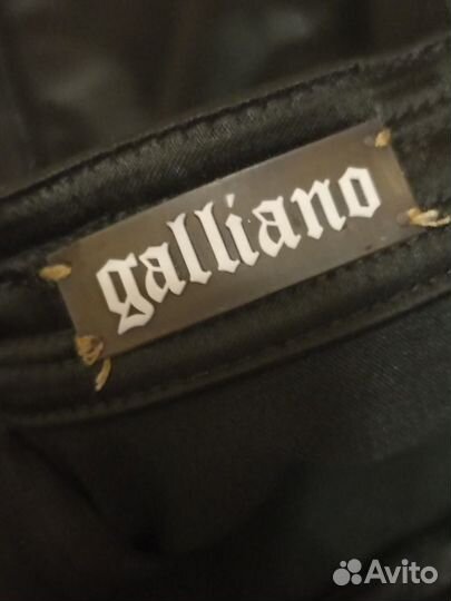 Топ Galliano