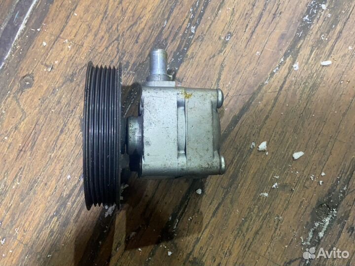 Насос гур на Вольво хс90 30665098