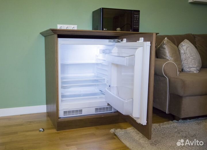 Тумба под холодильник Beko из массива дерева