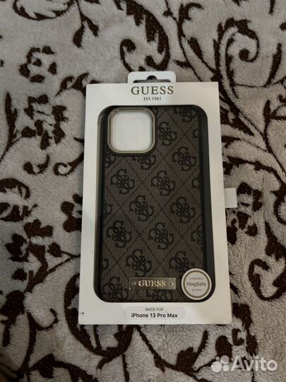 Чехол Guess на iPhone 13 Pro Max