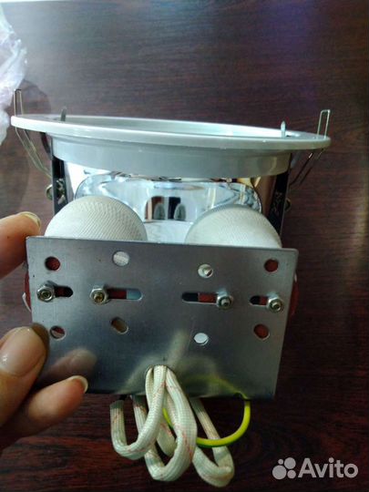 Светильник потолочный