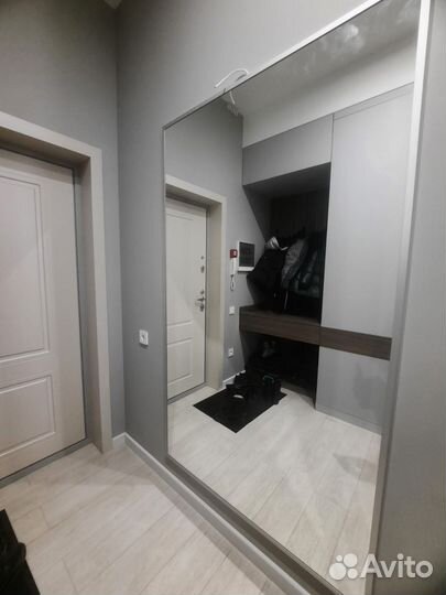 Гримерное зеркало с подсветкой