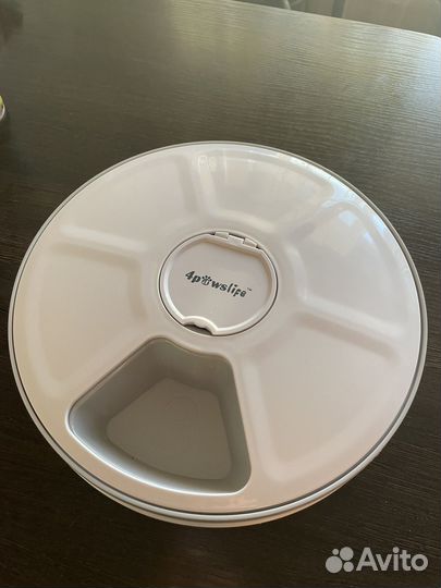 Автоматическая кормушка для животных