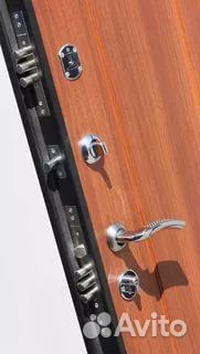 Установка замков и дверей