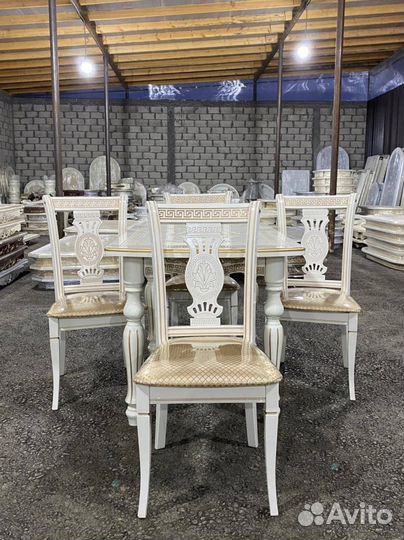 Столы и стулья новые