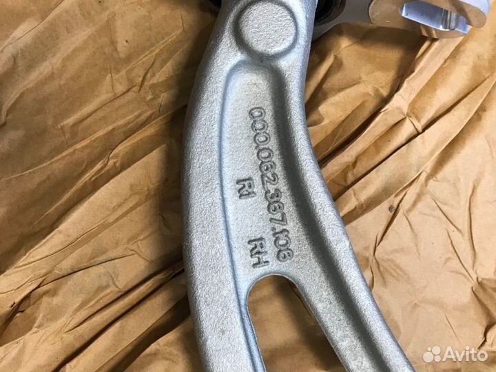 Рычаг передний правый Mercedes Ml/Gl W164/W251