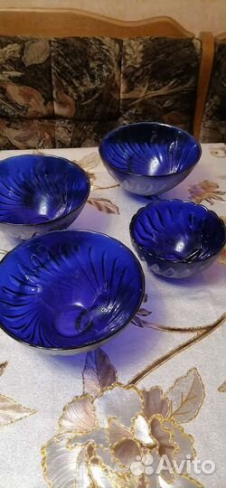 Ваза конфетница из синего стекла