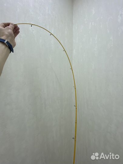 Спининг надежный на хищника 240см