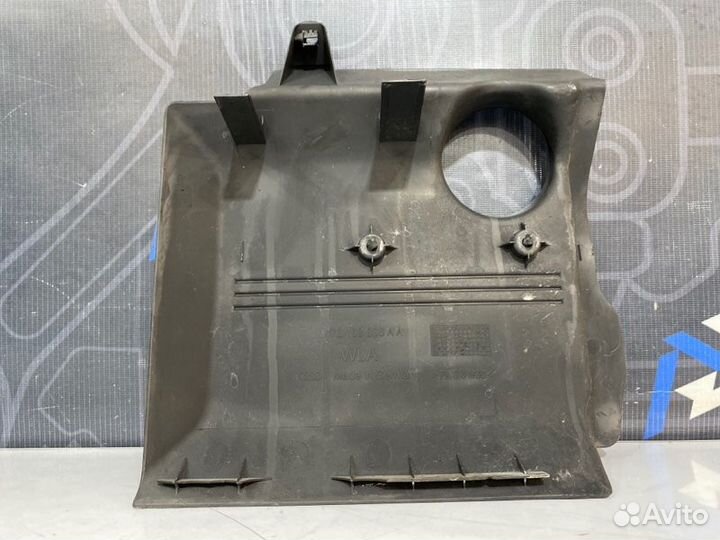 Декоративная накладка двигателя Audi Allroad C5