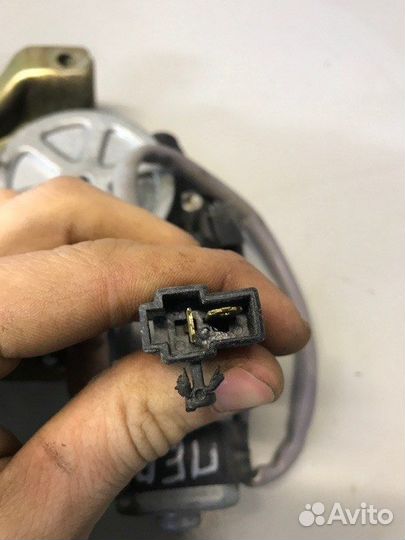 Стеклоподъемник электрический передний правый