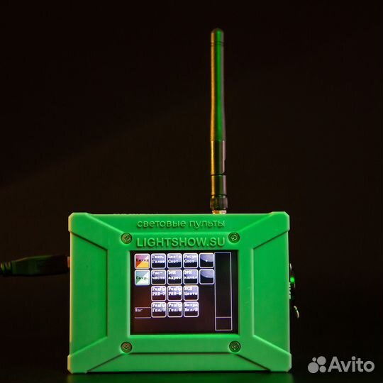 Световой пульт управления световыми приборами DMX