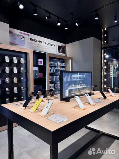 Чехол Pitaca на iPhone 16ProMax - Moonrise