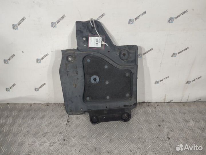 Защита днища кузова передняя левая Lexus Ls460