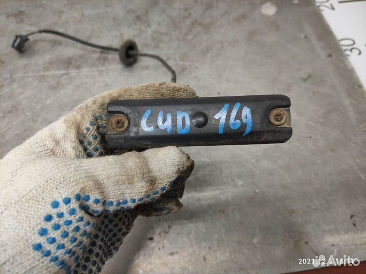 Кнопка багажника Kia Ceed G4FC 2009