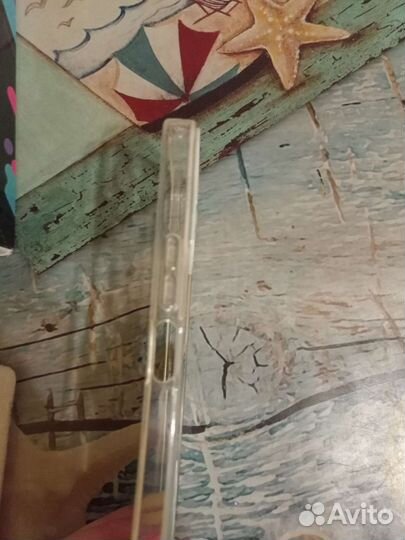 Чехол на телефон