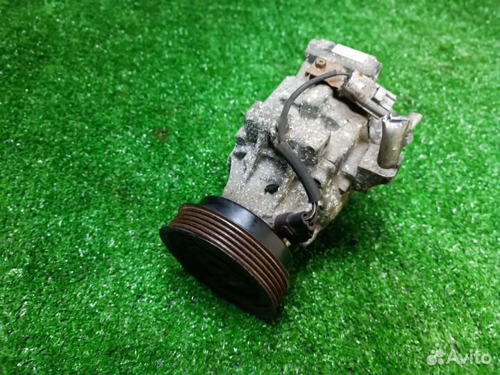 Компрессор кондиционера Toyota Corolla e120