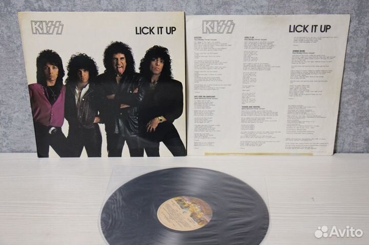 Пластинка Kiss - Lick IT Up