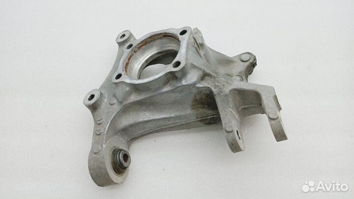 Кулак поворотный задний правый Hyundai Santa Fe TM