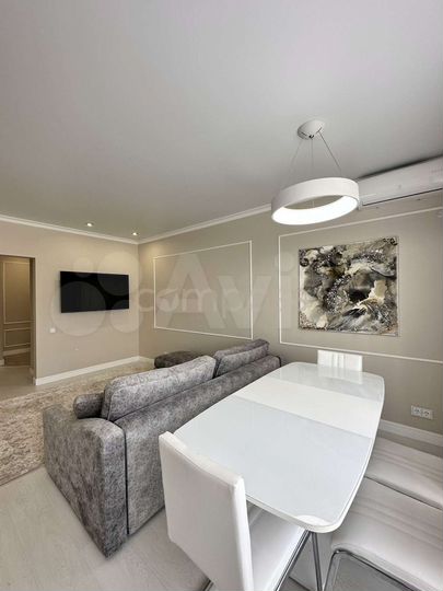 2-к. квартира, 70 м², 1/4 эт.