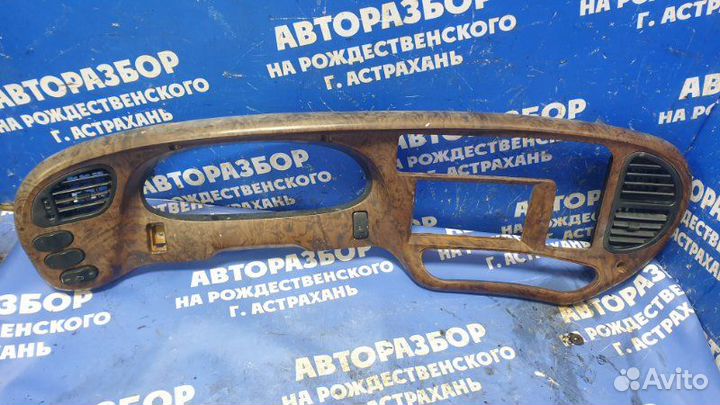 Накладка торпеды. Hyundai County АВТОБУС