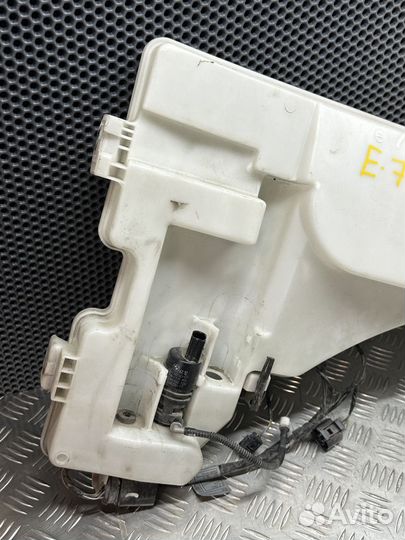 Бачок омывателя стеклоомывателя BMW X5 E70