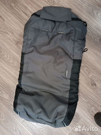 Зимний конверт в коляску Womar